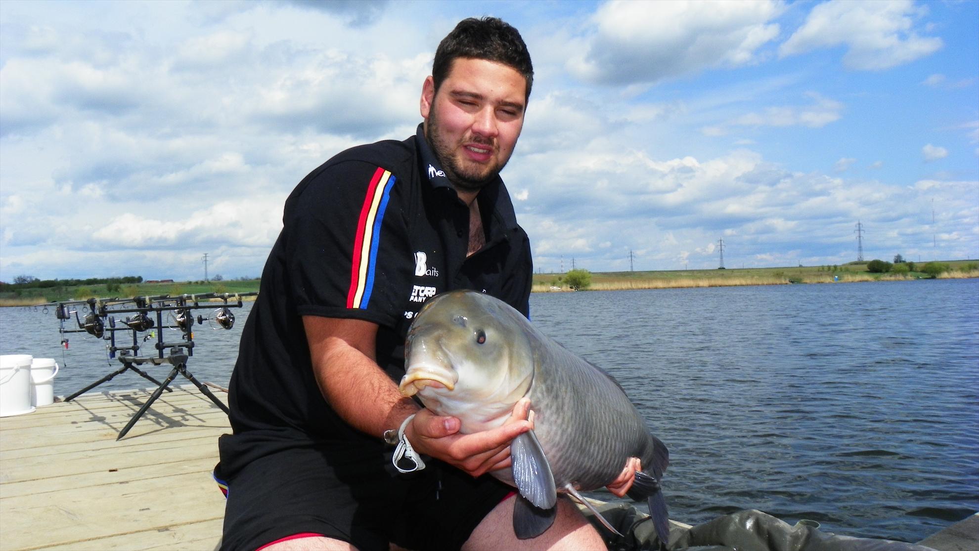 Buffalo Carp - Tancabesti - 1000798.JPG